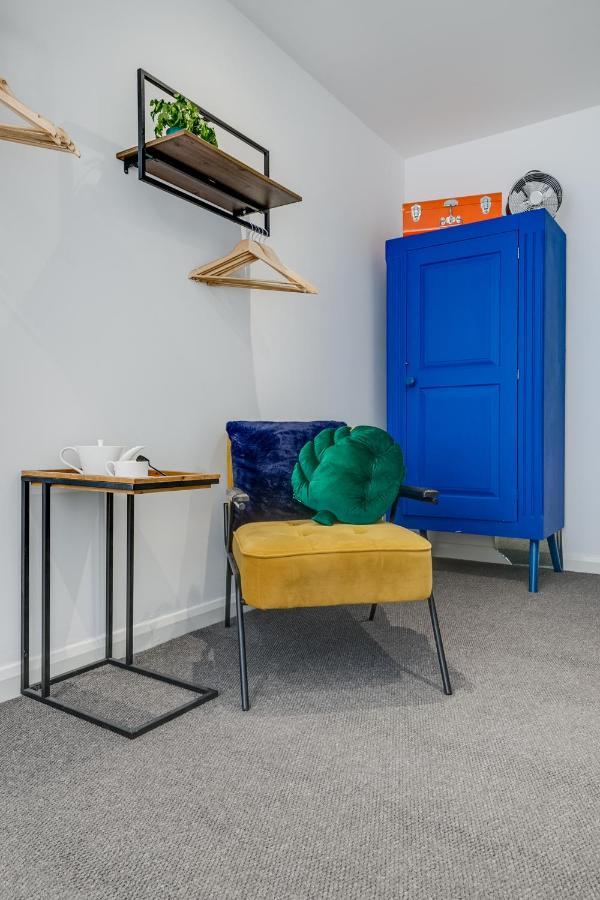 Beachside Bolthole Apartment *